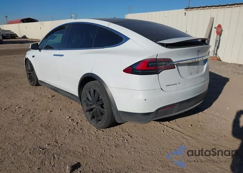 2017 Tesla Model X 100D/75D/90D z USA, uszkodzony, nr VIN 5YJXCDE23HF045888